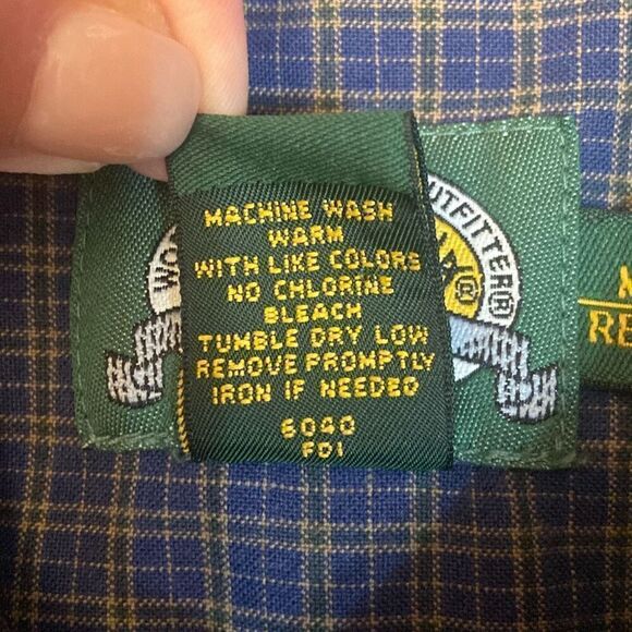 Cabela’s Blue Plaid Short Sleeve Button Up Shirt Men Size Medium - Picture 5 of 7